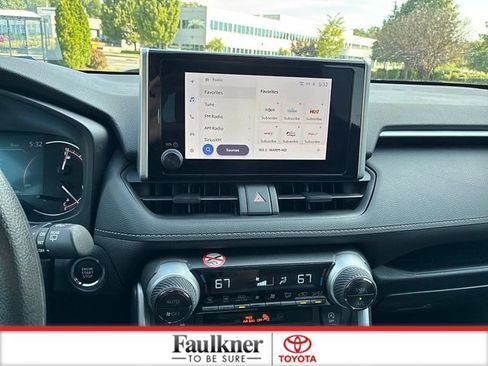 Certified 2025 Toyota RAV4 XLE AWD/4WD image 27