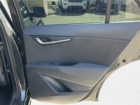 Used 2024 Kia Niro EX Touring image 15