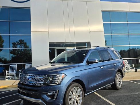 Used 2019 Ford Expedition Platinum RWD image 1
