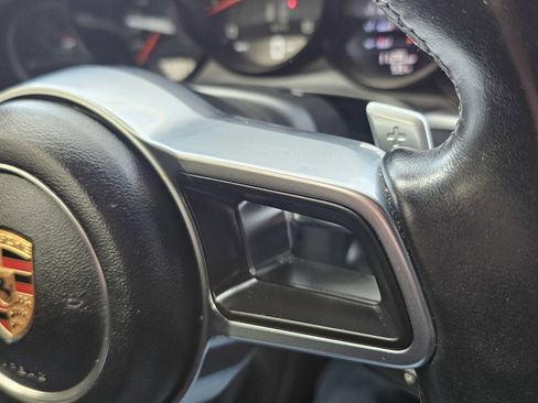 Used 2018 Porsche 911 Carrera image 33