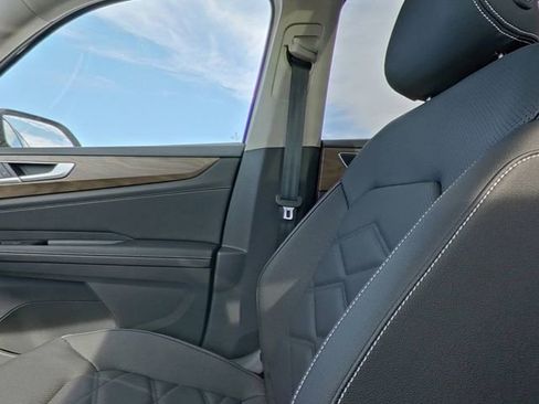 New 2026 Volkswagen Atlas SE image 27