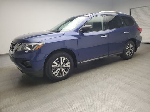 Used 2020 Nissan Pathfinder S AWD/4WD image 2