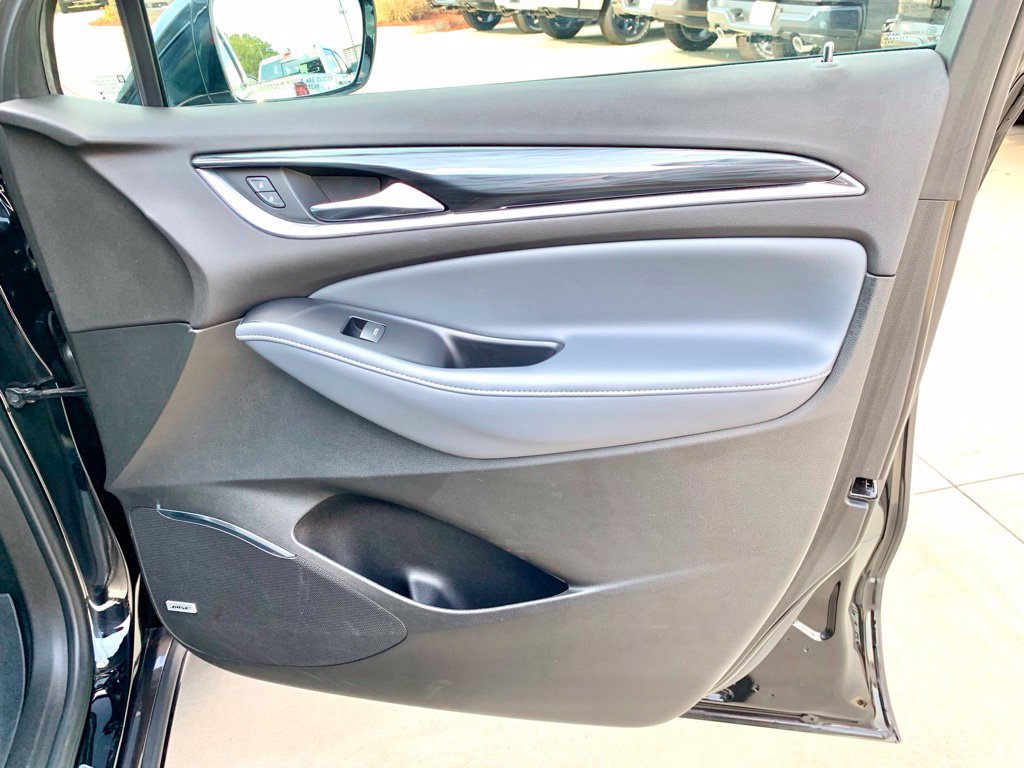 Used 2022 Buick Enclave Premium w/ Experience Buick Package FWD image 31