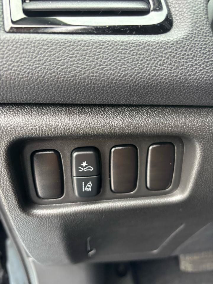 Used 2025 Mitsubishi Outlander Sport ES AWD/4WD image 13
