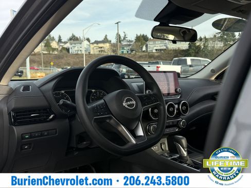 Used 2024 Nissan Sentra SV image 12