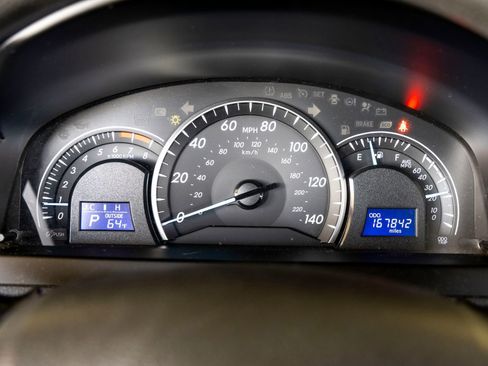 Used 2015 Toyota Camry LE image 12