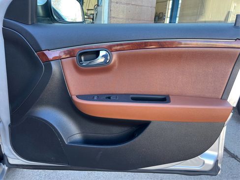 Used 2008 Saturn Aura XR w/ Premium Trim Package image 19