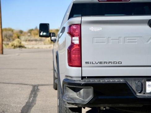 Used 2024 Chevrolet Silverado 2500 Custom w/ Custom Convenience Package image 16