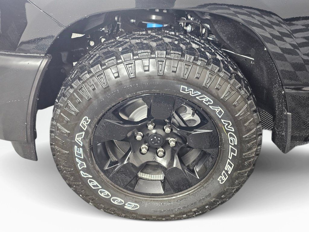 New 2026 RAM 1500 Warlock AWD/4WD image 12