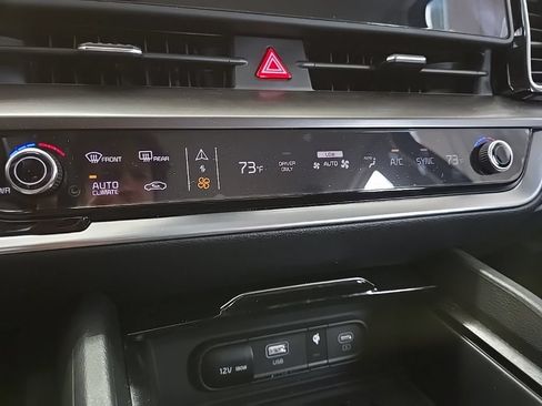Certified 2023 Kia Sportage EX AWD/4WD image 28