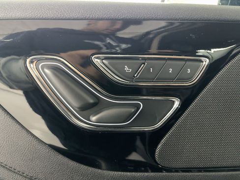 Used 2021 Lincoln Aviator 2WD w/ Elements Package image 22