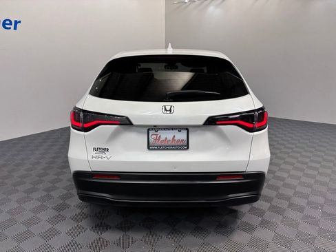 Certified 2025 Honda HR-V LX image 5