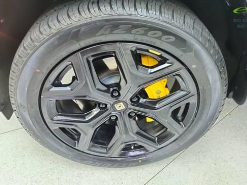 Used 2024 Rivian R1S Adventure AWD/4WD image 58