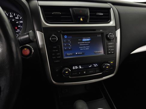 Used 2017 Nissan Altima 2.5 SV w/ Convenience Package image 21