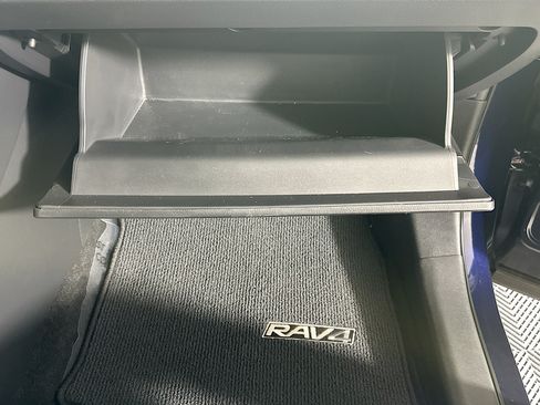 Certified 2024 Toyota RAV4 XLE Premium FWD image 32