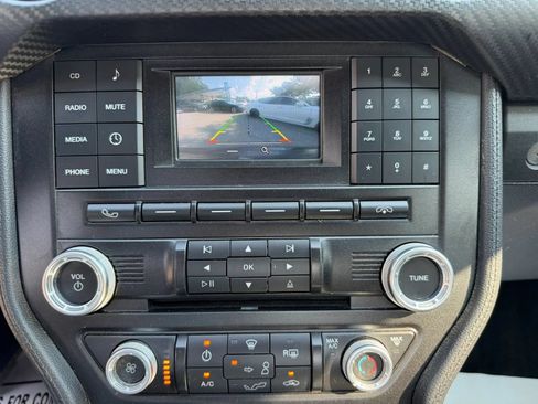 Used 2018 Ford Mustang Coupe RWD image 16