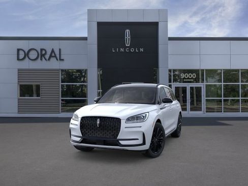 New 2026 Lincoln Corsair Grand Touring w/ Jet Appearance Package AWD/4WD image 2