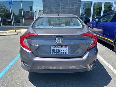 Used 2018 Honda Civic EX image 4