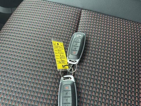 Used 2025 Nissan Kicks SR w/ SR Premium Package image 33