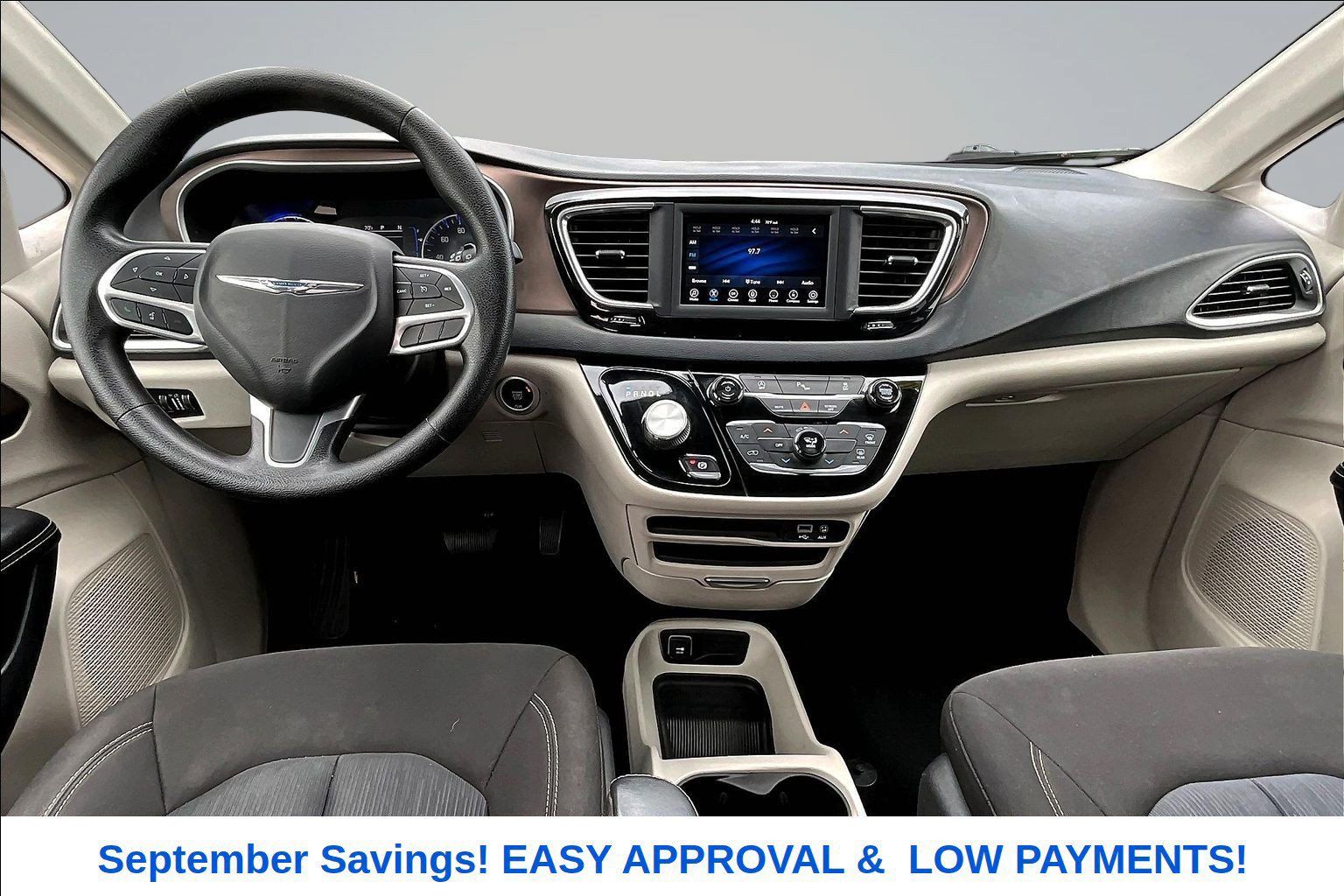 Used 2020 Chrysler Voyager LX FWD image 8