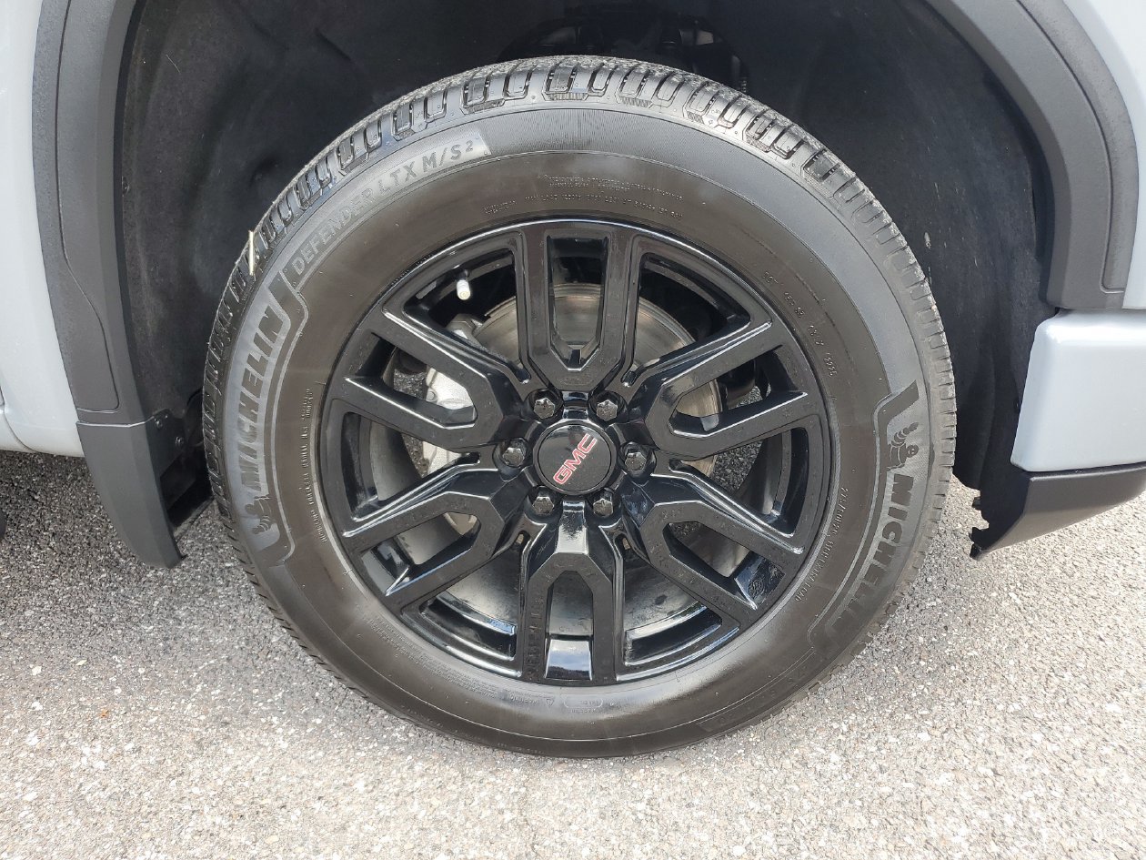 Used 2024 GMC Sierra 1500 Elevation AWD/4WD image 5