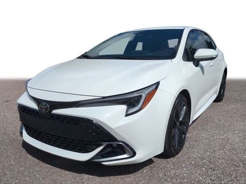 Certified 2025 Toyota Corolla XSE FWD image 1