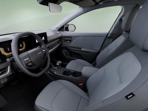 New 2025 Kia K4 LXS image 35