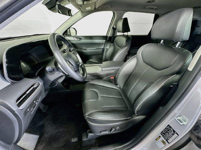Used 2025 Hyundai Palisade SEL FWD image 12