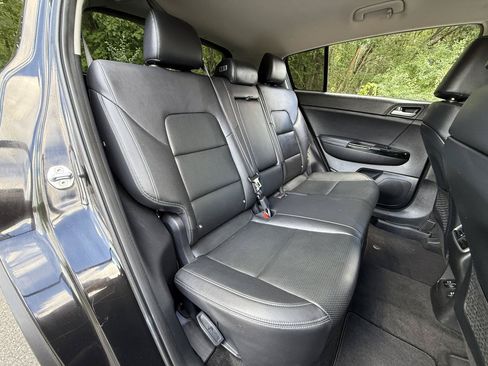Used 2020 Kia Sportage EX AWD/4WD image 34