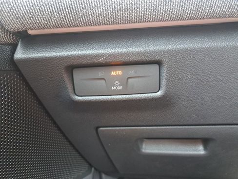 New 2025 Volkswagen Tiguan S image 16