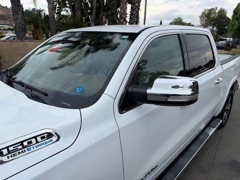 Used 2021 RAM 1500 Laramie AWD/4WD image 9