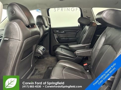 Used 2017 Chevrolet Traverse LT image 18
