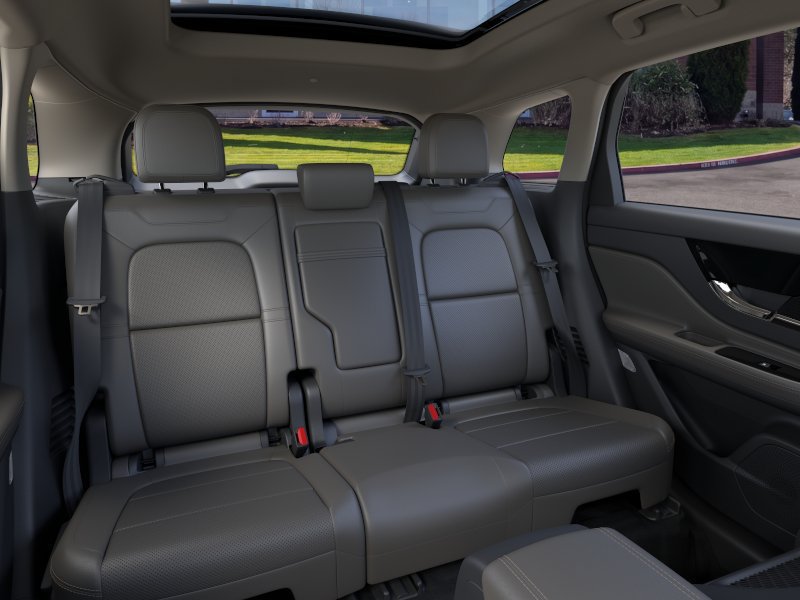 New 2025 Lincoln Corsair Grand Touring w/ Jet Appearance Package AWD/4WD image 11