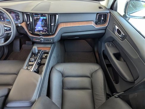 Used 2023 Volvo XC60 B5 Plus w/ Protection Package Premier image 16