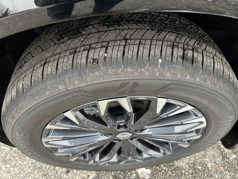 New 2026 Nissan Rogue Platinum image 12