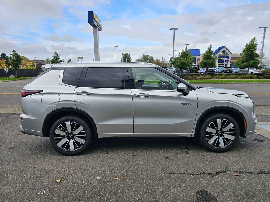 New 2026 Mitsubishi Outlander SEL AWD/4WD image 4