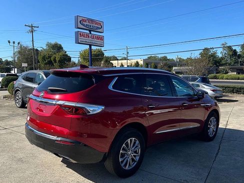Used 2024 Buick Enclave Premium image 5