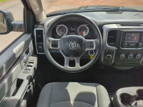 Used 2023 RAM 1500 Classic SLT AWD/4WD image 33