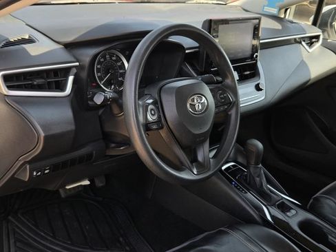 Used 2022 Toyota Corolla LE w/ LE Convenience Package FWD image 27