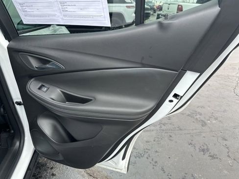 Used 2023 Buick Encore GX Preferred image 22