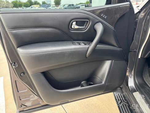 Used 2023 INFINITI QX80 Luxe w/ Cargo Package RWD image 10