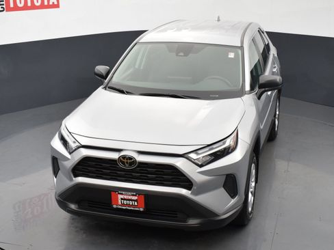 Used 2025 Toyota RAV4 LE AWD/4WD image 22