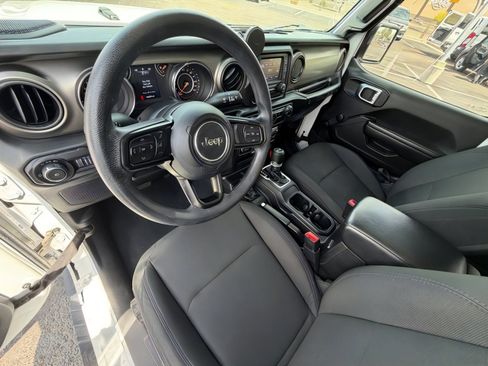 Used 2020 Jeep Wrangler Unlimited Sport AWD/4WD image 11