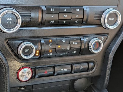 Used 2022 Ford Mustang Coupe image 14