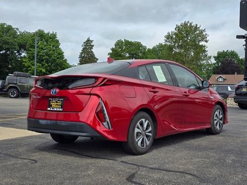 Used 2019 Toyota Prius Prime Premium image 7