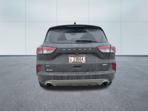 Used 2020 Ford Escape SE image 5