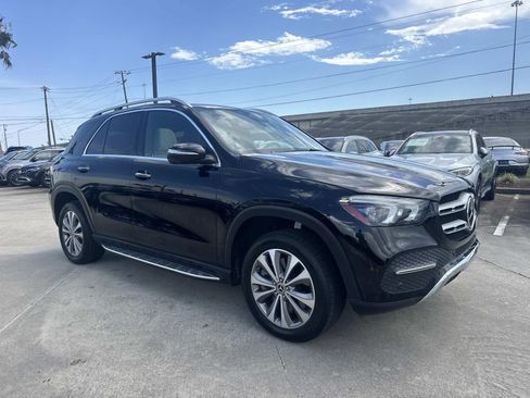 Used 2023 Mercedes-Benz GLE 450 4MATIC image 3