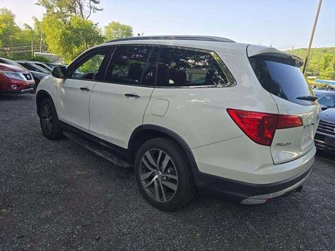Used 2017 Honda Pilot Touring image 3