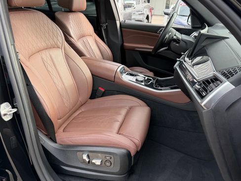 Used 2024 BMW X5 sDrive40i w/ M Sport Package RWD image 18