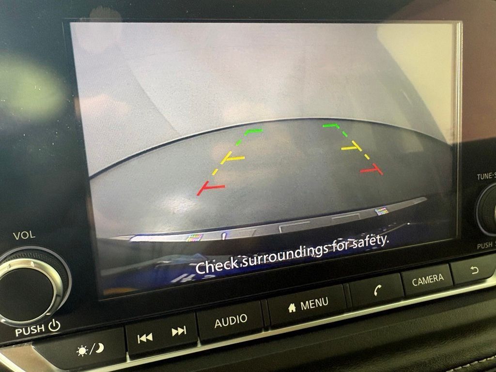 Used 2023 Nissan Rogue SV FWD image 31